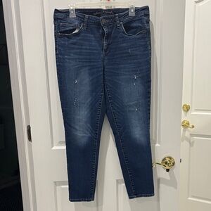 Universal Thread Dark Blue Distressed Skinny Jeans Size 12 Short